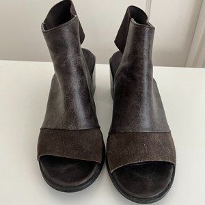 Women's Leather Heels - Urban Outfitters